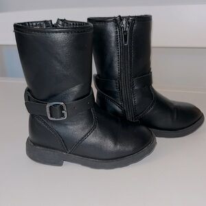 Carter’s toddler boots black size 6